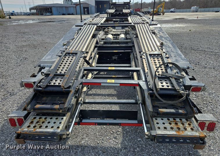 image for item YA1913 2023 Peterbilt 389 car carrier truck with car carrier trailer