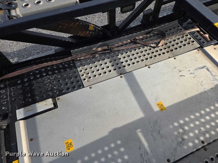 image for item YA1913 2023 Peterbilt 389 car carrier truck with car carrier trailer