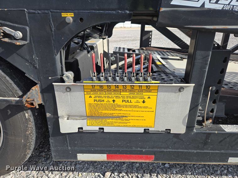 image for item YA1913 2023 Peterbilt 389 car carrier truck with car carrier trailer