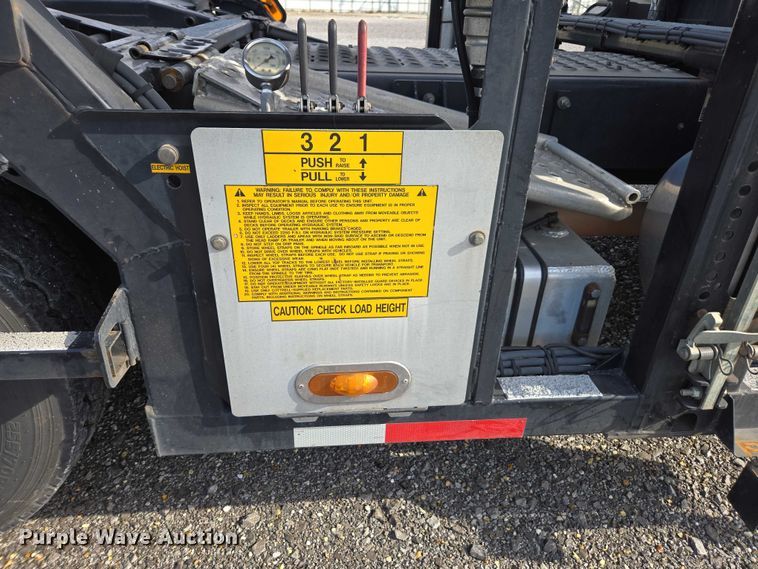 image for item YA1913 2023 Peterbilt 389 car carrier truck with car carrier trailer