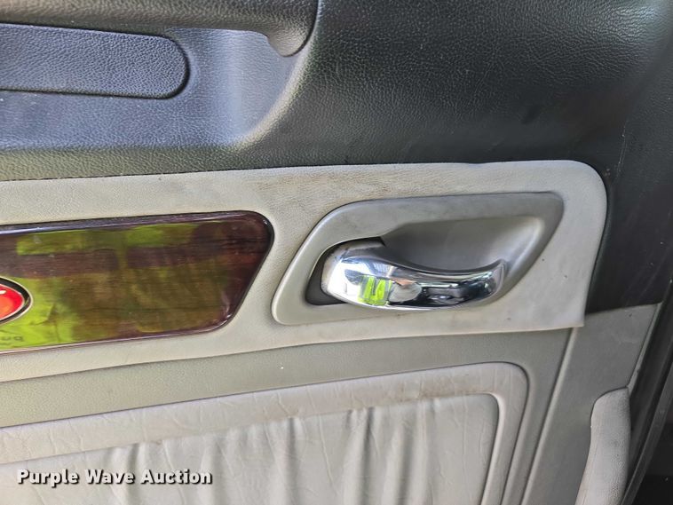 image for item YA1913 2023 Peterbilt 389 car carrier truck with car carrier trailer