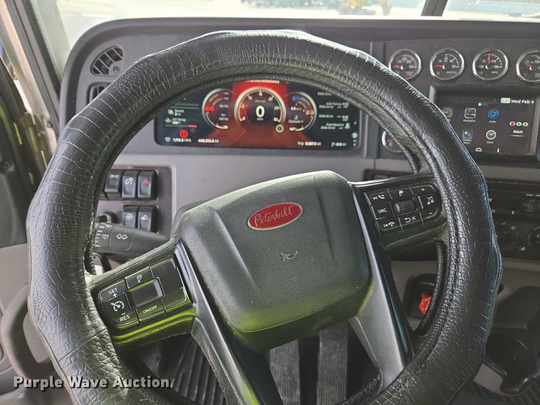 image for item YA1913 2023 Peterbilt 389 car carrier truck with car carrier trailer