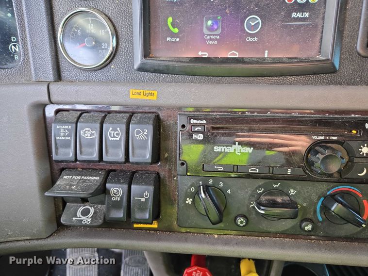 image for item YA1913 2023 Peterbilt 389 car carrier truck with car carrier trailer