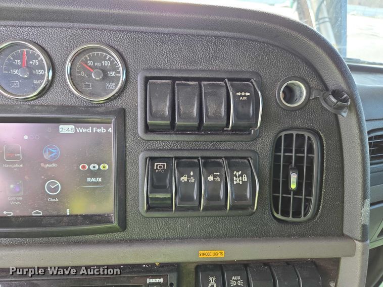 image for item YA1913 2023 Peterbilt 389 car carrier truck with car carrier trailer