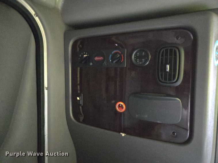 image for item YA1913 2023 Peterbilt 389 car carrier truck with car carrier trailer