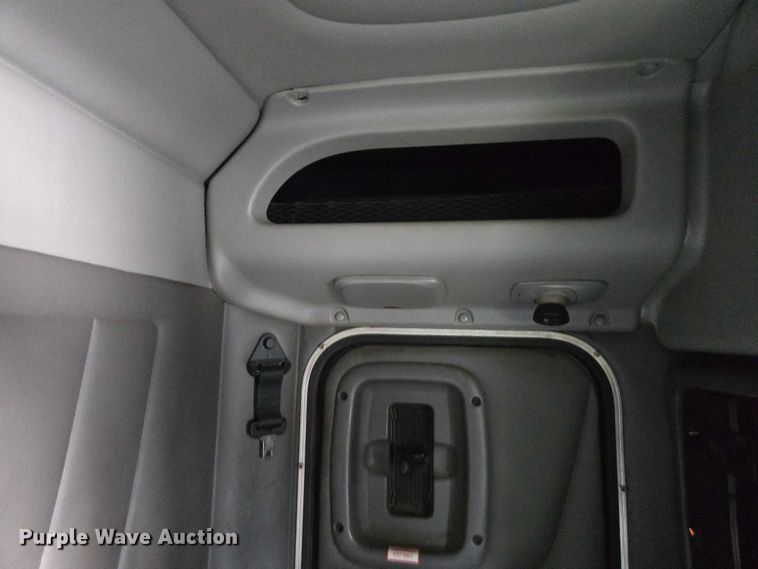 image for item YA1913 2023 Peterbilt 389 car carrier truck with car carrier trailer