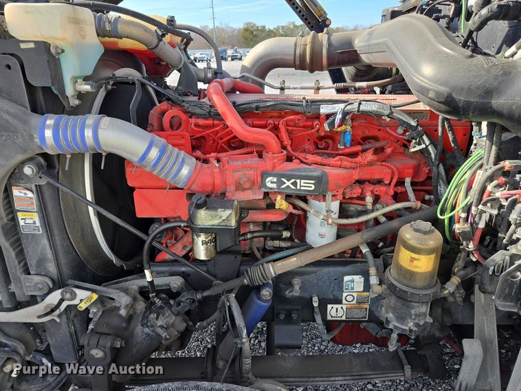 image for item YA1913 2023 Peterbilt 389 car carrier truck with car carrier trailer