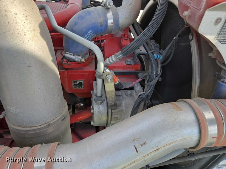 image for item YA1913 2023 Peterbilt 389 car carrier truck with car carrier trailer