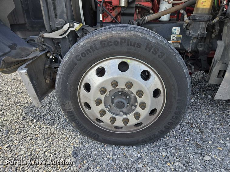 image for item YA1913 2023 Peterbilt 389 car carrier truck with car carrier trailer