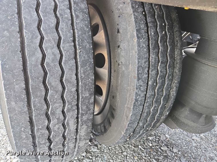 image for item YA1913 2023 Peterbilt 389 car carrier truck with car carrier trailer