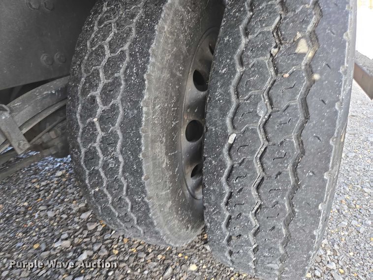 image for item YA1913 2023 Peterbilt 389 car carrier truck with car carrier trailer