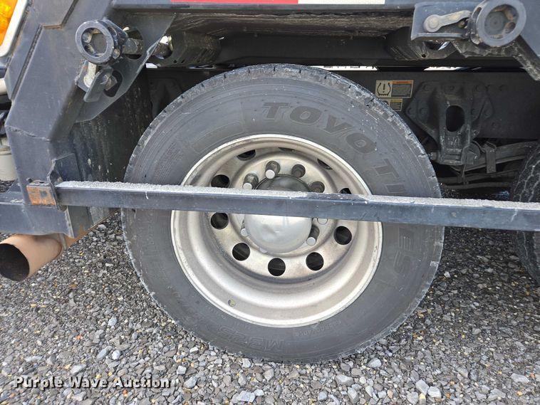 image for item YA1913 2023 Peterbilt 389 car carrier truck with car carrier trailer