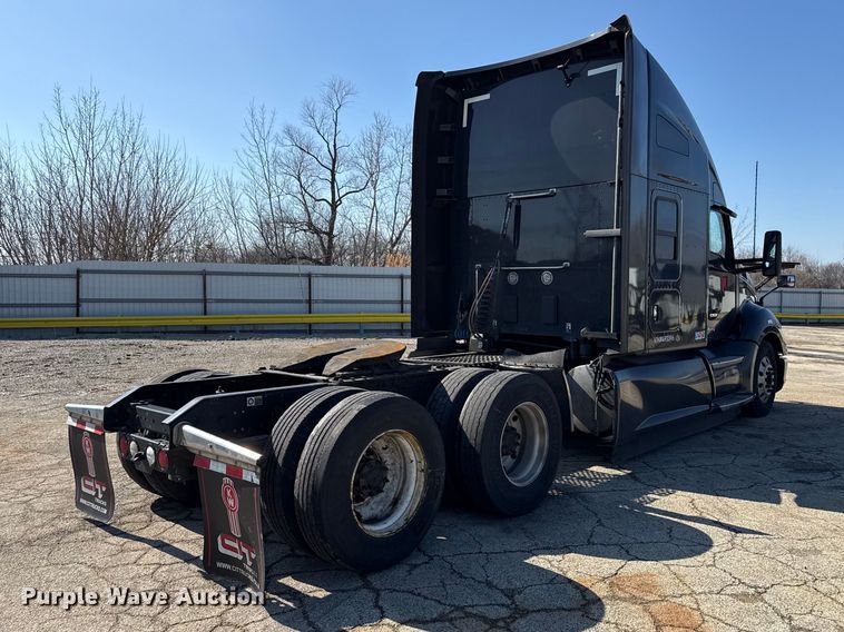image for item YA2022 2022 Kenworth T680 semi truck