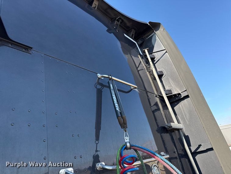 image for item YA2022 2022 Kenworth T680 semi truck