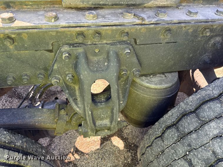 image for item YA2022 2022 Kenworth T680 semi truck