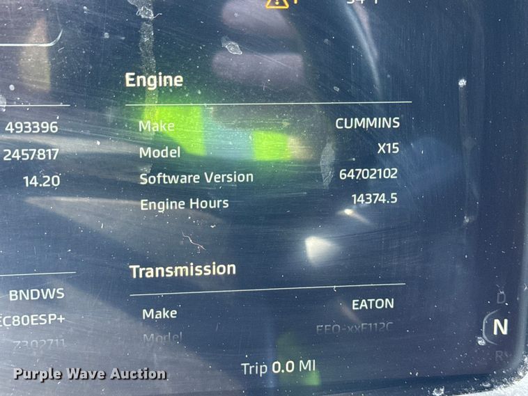 image for item YA2022 2022 Kenworth T680 semi truck