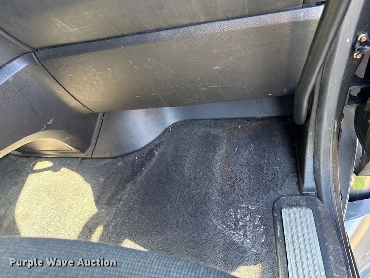 image for item YA2022 2022 Kenworth T680 semi truck