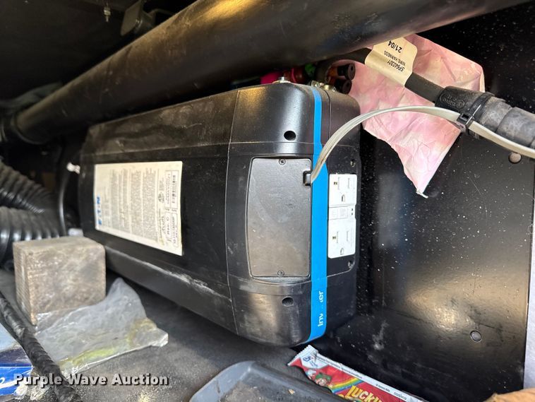 image for item YA2022 2022 Kenworth T680 semi truck