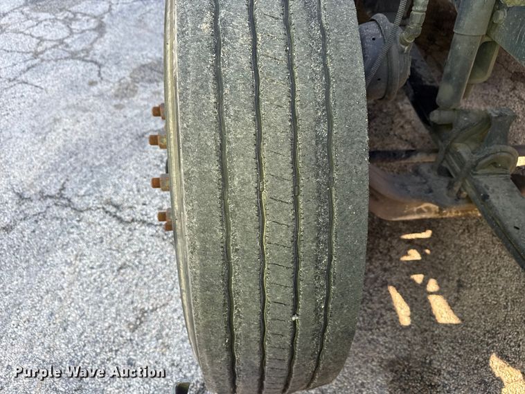 image for item YA2022 2022 Kenworth T680 semi truck