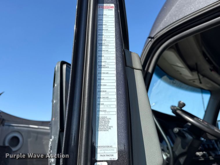 image for item YA2022 2022 Kenworth T680 semi truck