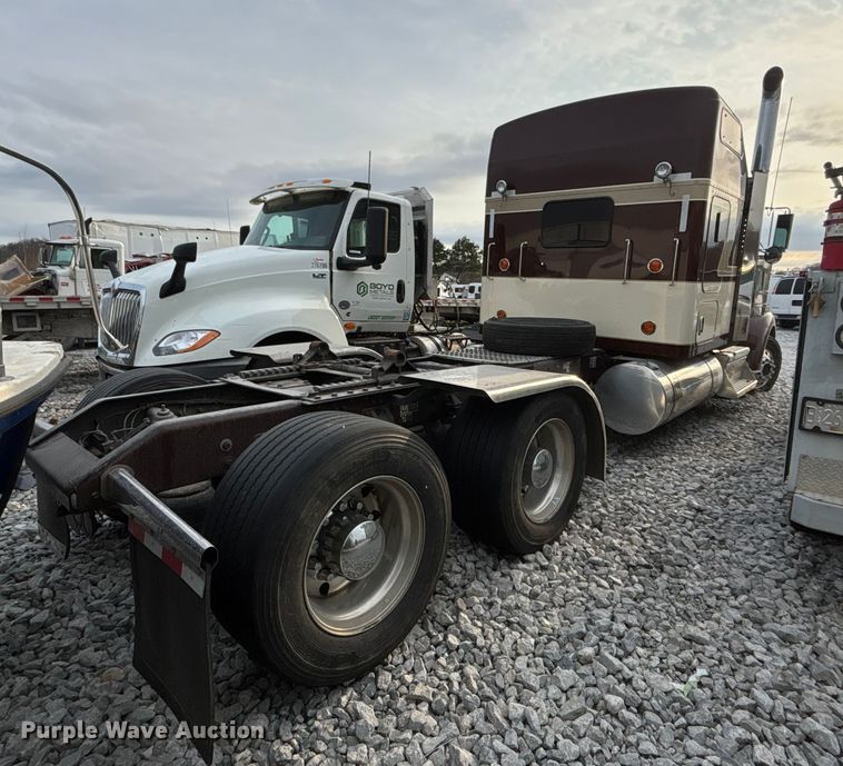 image for item YA2218 2024 Kenworth W900 semi truck