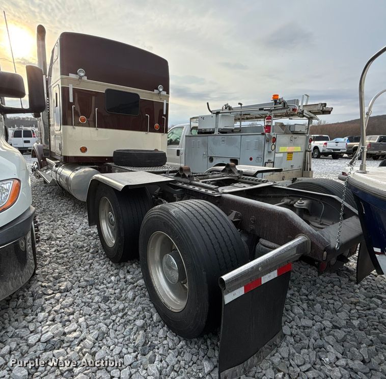 image for item YA2218 2024 Kenworth W900 semi truck