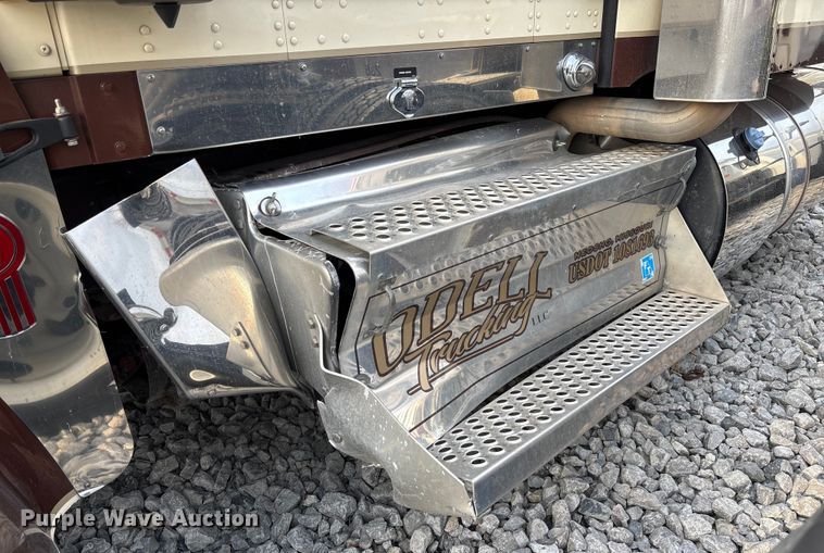 image for item YA2218 2024 Kenworth W900 semi truck
