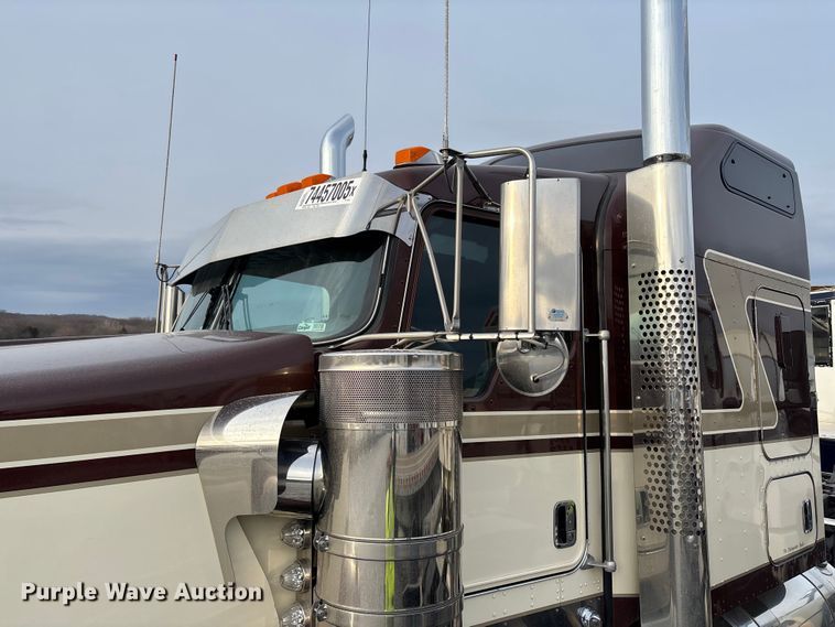 image for item YA2218 2024 Kenworth W900 semi truck