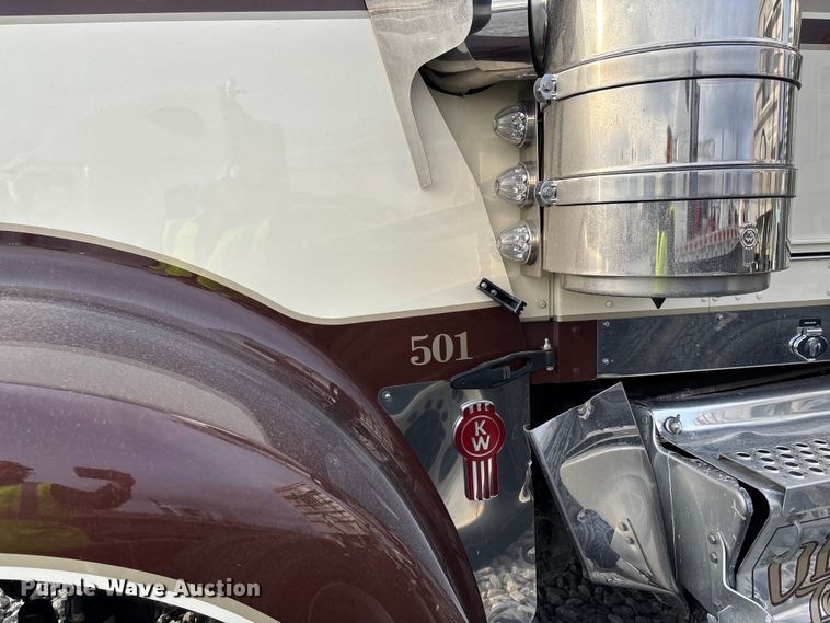 image for item YA2218 2024 Kenworth W900 semi truck