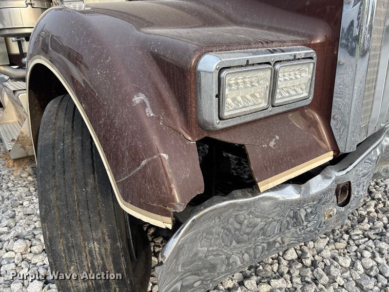 image for item YA2218 2024 Kenworth W900 semi truck