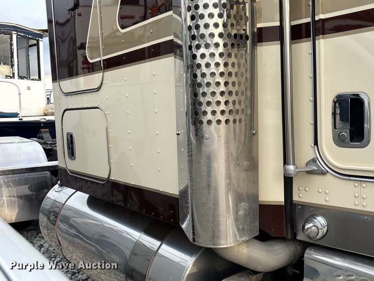 image for item YA2218 2024 Kenworth W900 semi truck