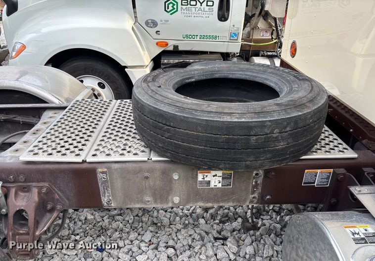image for item YA2218 2024 Kenworth W900 semi truck