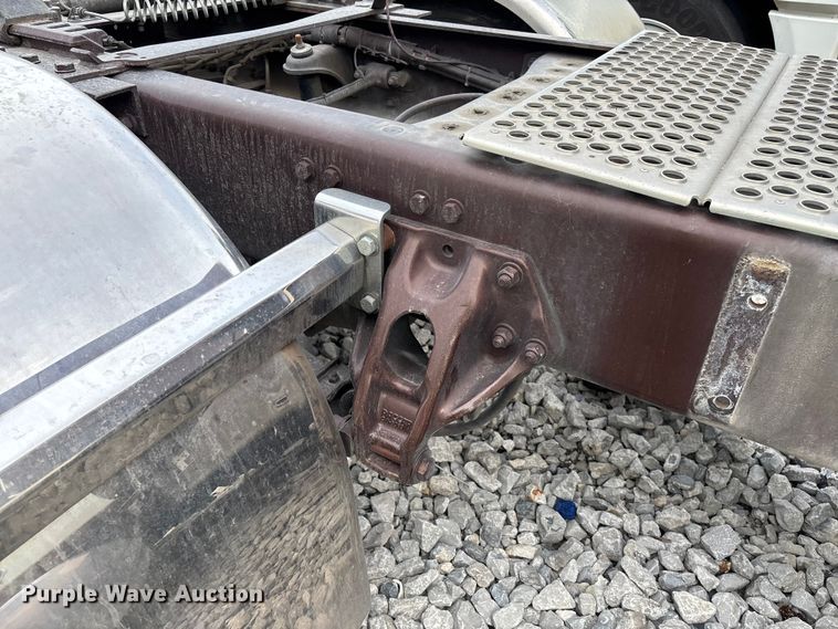 image for item YA2218 2024 Kenworth W900 semi truck