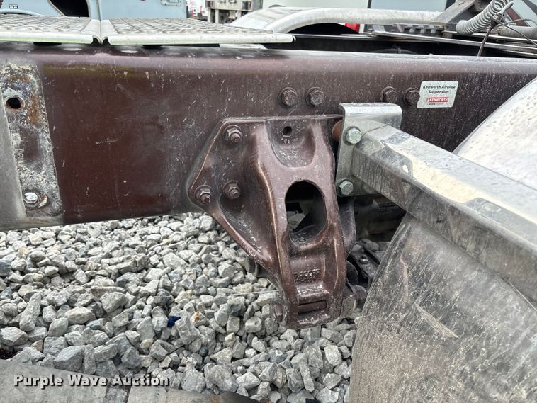image for item YA2218 2024 Kenworth W900 semi truck