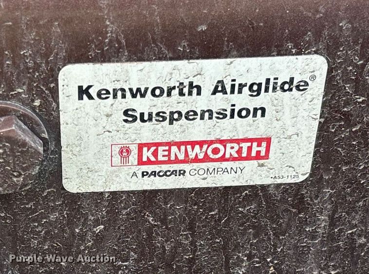 image for item YA2218 2024 Kenworth W900 semi truck