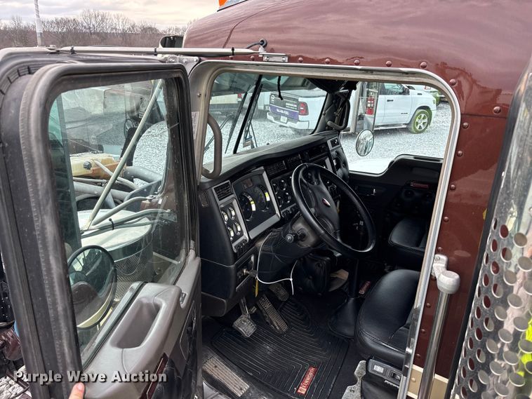 image for item YA2218 2024 Kenworth W900 semi truck