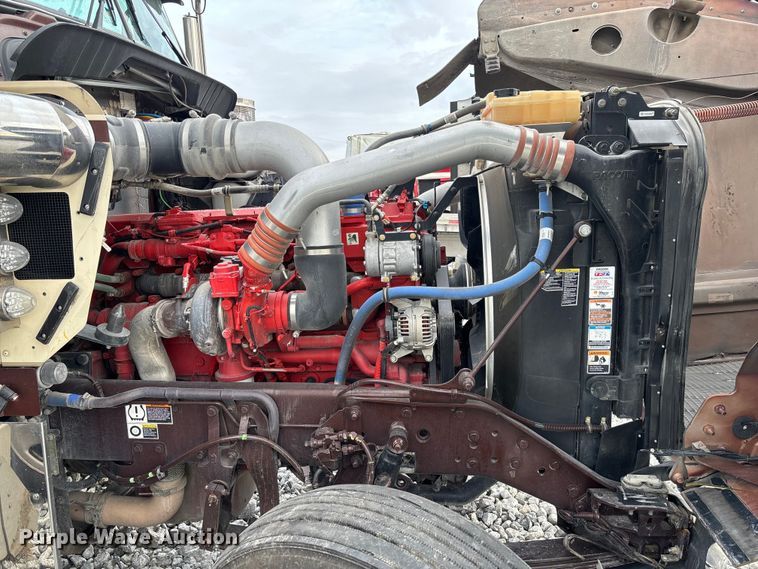 image for item YA2218 2024 Kenworth W900 semi truck