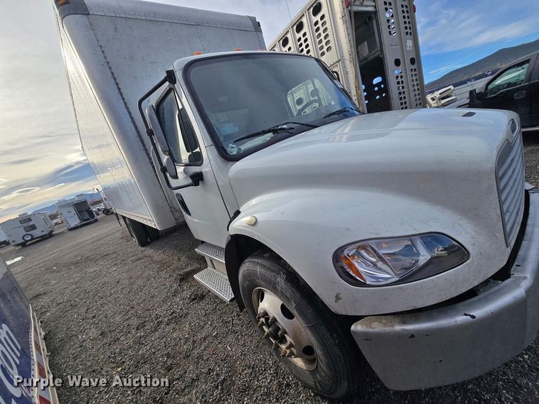 image for item YA2231 2019 Freightliner Business Class M2 box truck