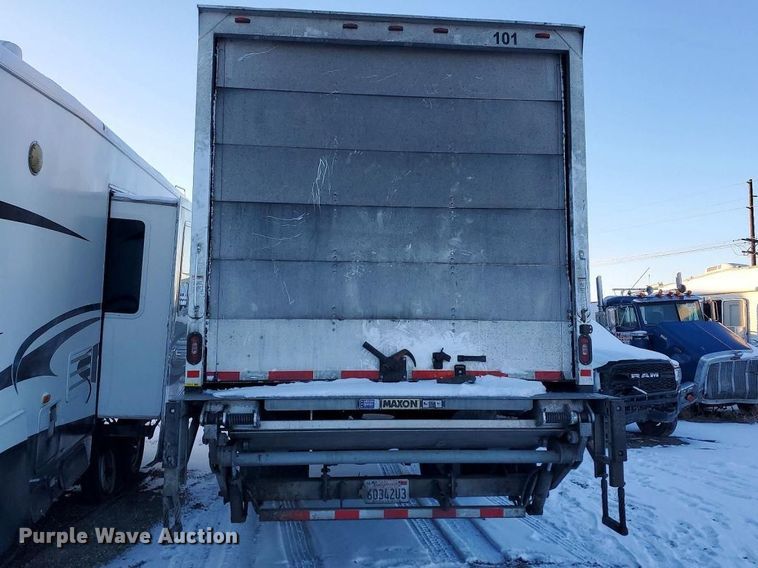 image for item YA2231 2019 Freightliner Business Class M2 box truck