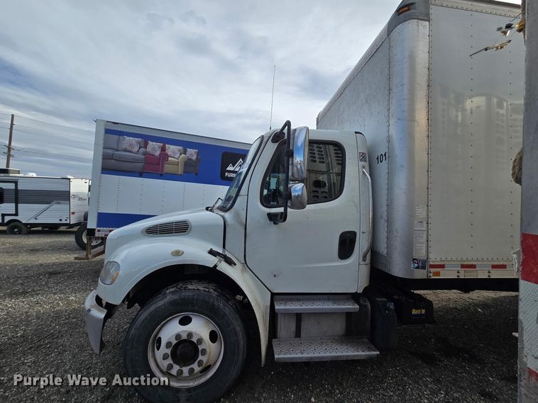 image for item YA2231 2019 Freightliner Business Class M2 box truck