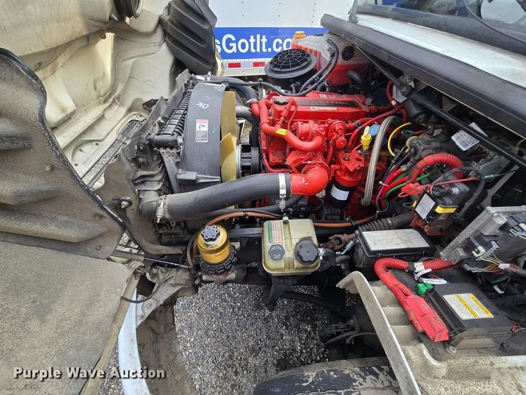 image for item YA2231 2019 Freightliner Business Class M2 box truck