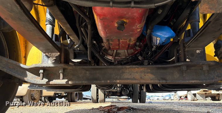 image for item YA2245 2019 Freightliner Business Class M2 box truck