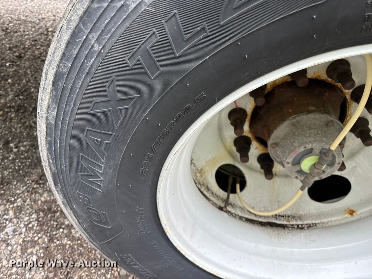 image for item YA2248 2023 Stoughton ZGPVW-535T-S-C-AR dry van trailer