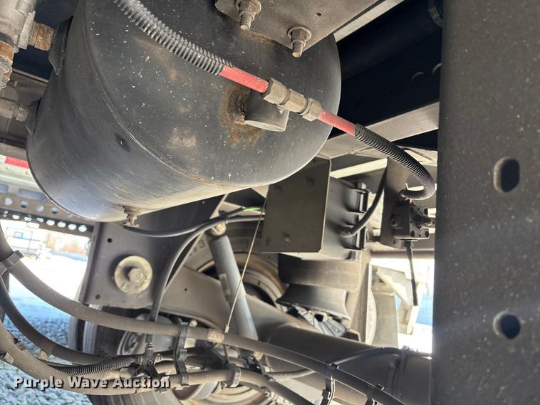 image for item YA2251 2024 Hyundai Translead VC2530152-AJS dry van trailer