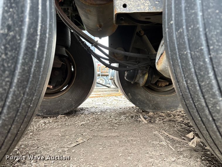 image for item YA2259 2023 Stoughton ZGPVW-535T-S-C-AR dry van trailer