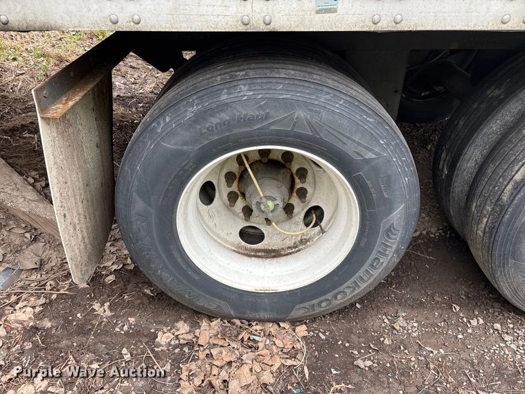 image for item YA2259 2023 Stoughton ZGPVW-535T-S-C-AR dry van trailer