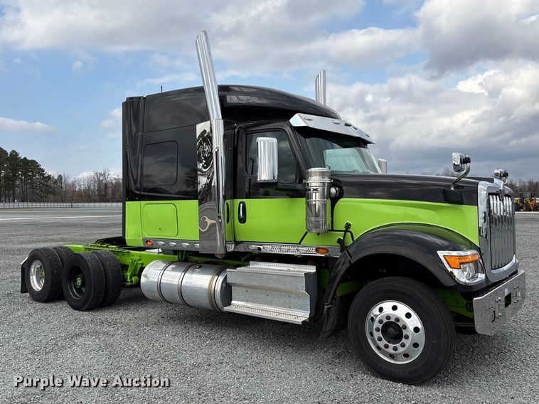 image for item YA2263 2023 International HX520 semi truck