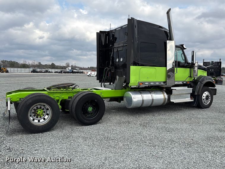 image for item YA2263 2023 International HX520 semi truck
