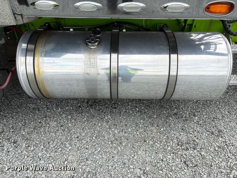 image for item YA2263 2023 International HX520 semi truck