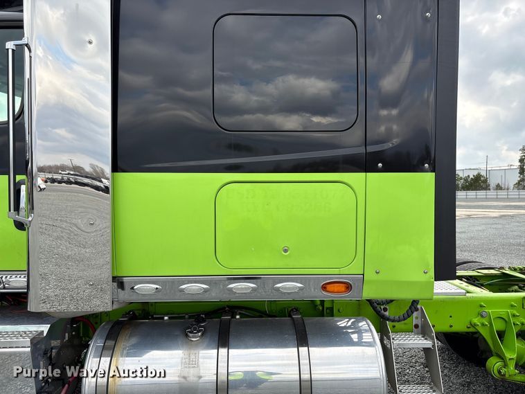 image for item YA2263 2023 International HX520 semi truck